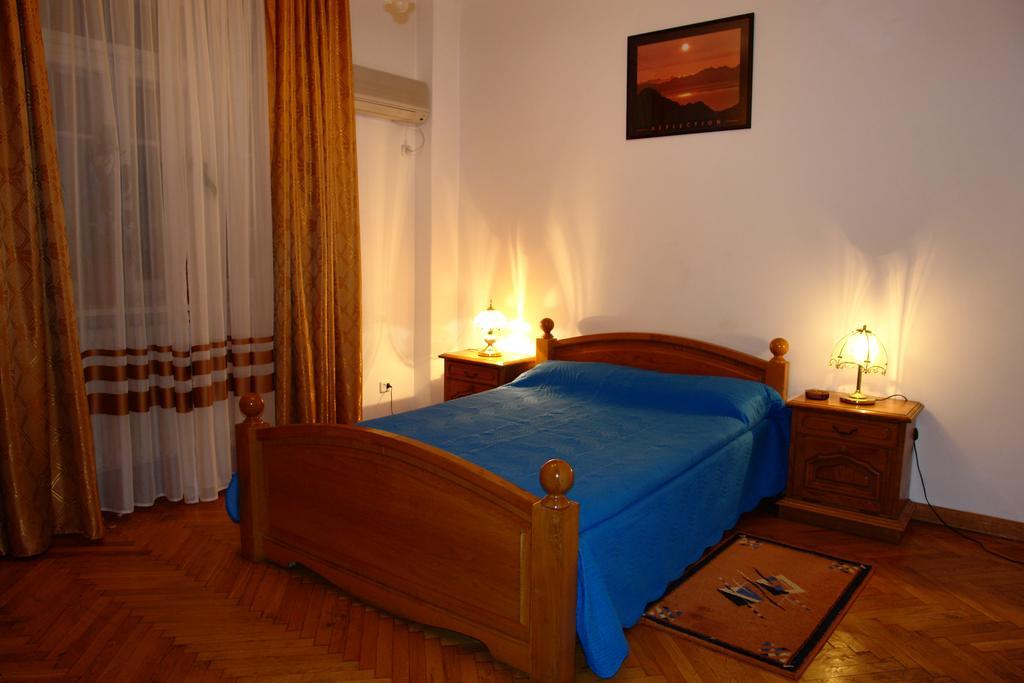 Hotel Ss Residence Unirii Букурещ Екстериор снимка