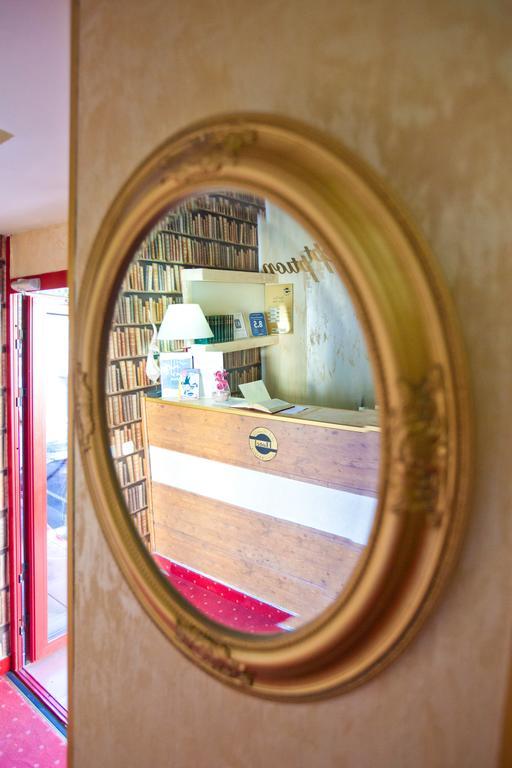 Hotel Ss Residence Unirii Букурещ Екстериор снимка