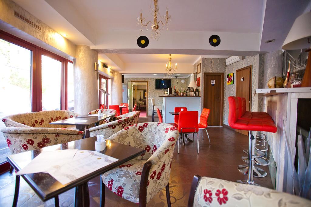 Hotel Ss Residence Unirii Букурещ Екстериор снимка