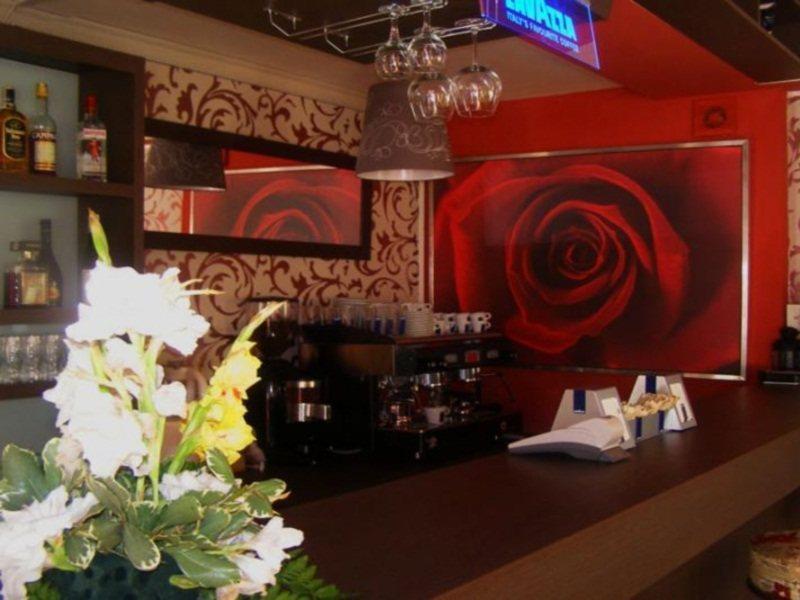Hotel Ss Residence Unirii Букурещ Екстериор снимка